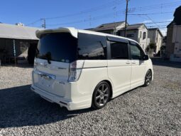 
										2010 Stepwagon Spada full									