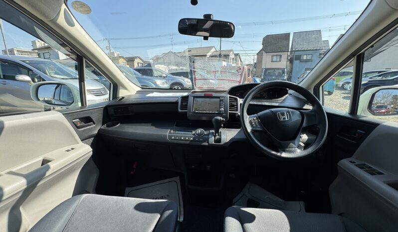 
2009 Honda Freed full									