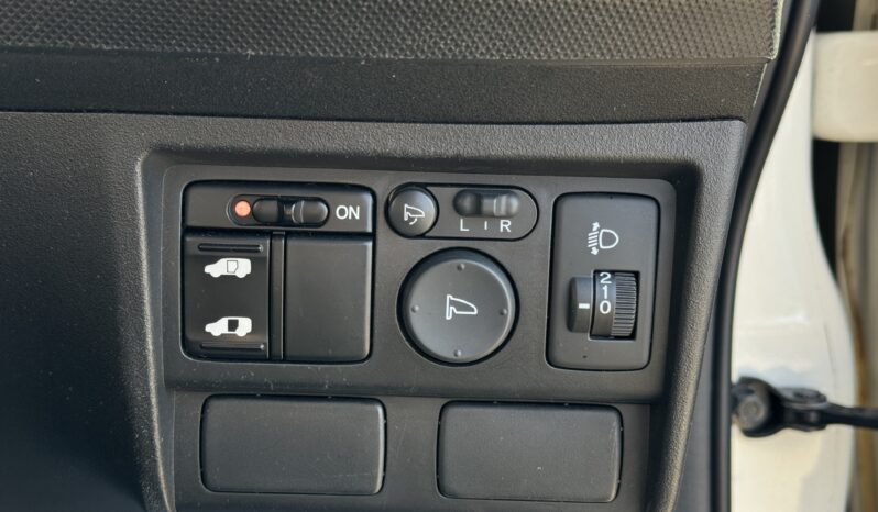 
2009 Honda Freed full									