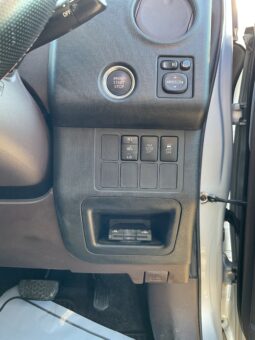 
2012 Toyota Spade full									