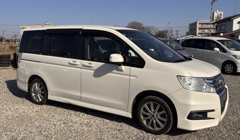 
Honda Stepwagon Spada 2010 full									