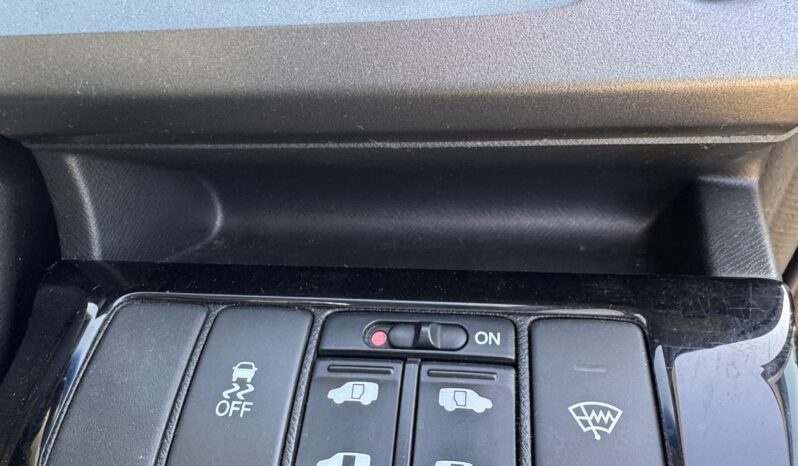 
Honda Stepwagon Spada 2010 full									