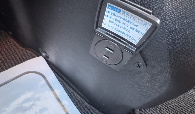 
Honda Stepwagon Spada 2010 full									