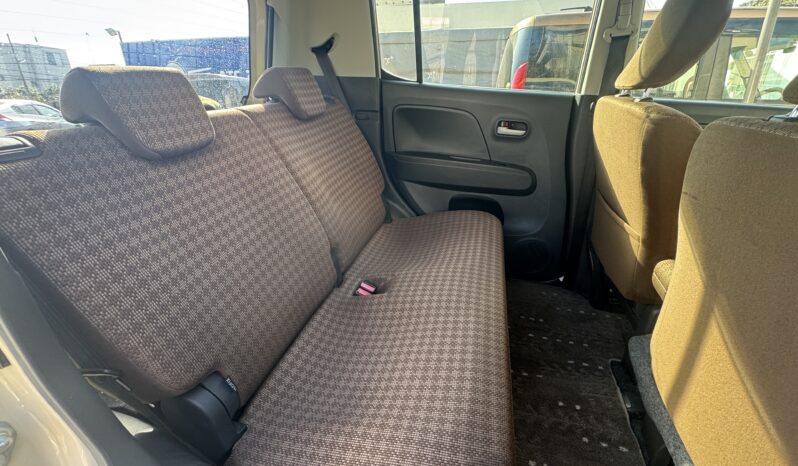 
2014 Nissan Moco full									