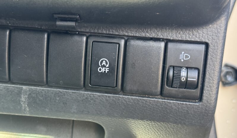 
2014 Nissan Moco full									