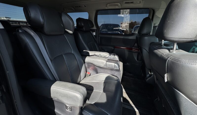 
2009 Toyota Vellfire full									