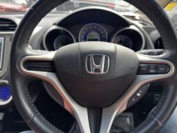 
2011 Honda Freed Hybrid full									