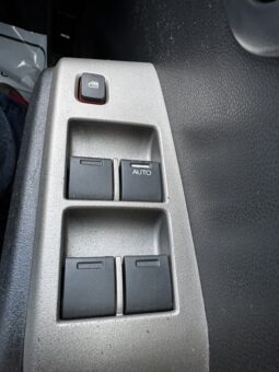 
2011 Honda Freed Hybrid full									