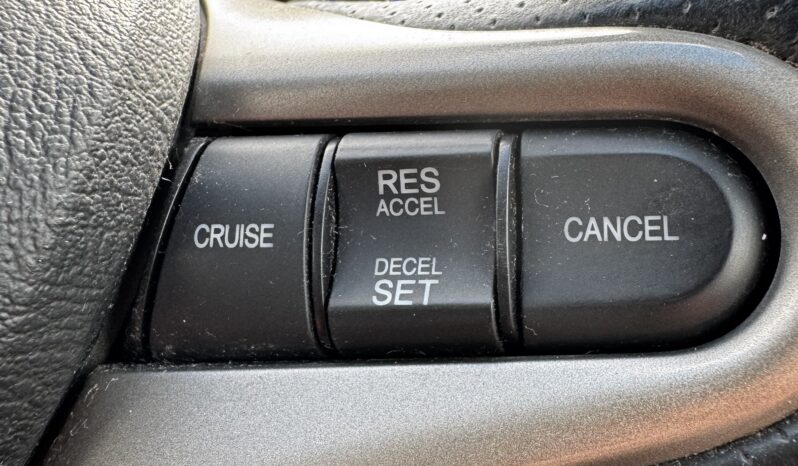 
2011 Honda Freed Hybrid full									