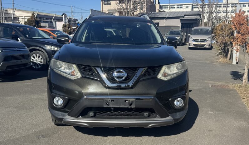 
2015 Nissan X-Trail full									