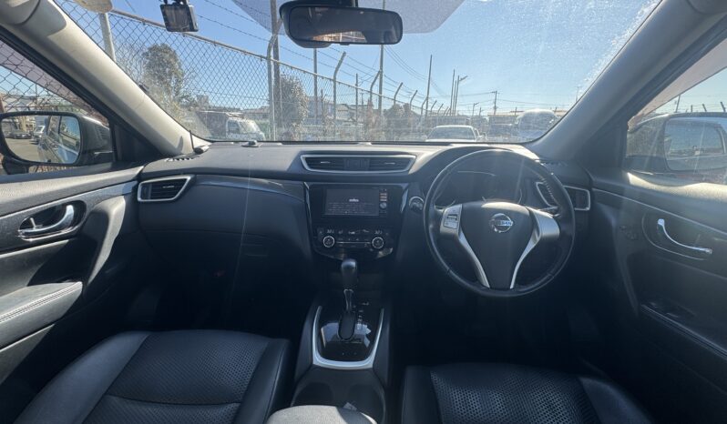 
2015 Nissan X-Trail full									