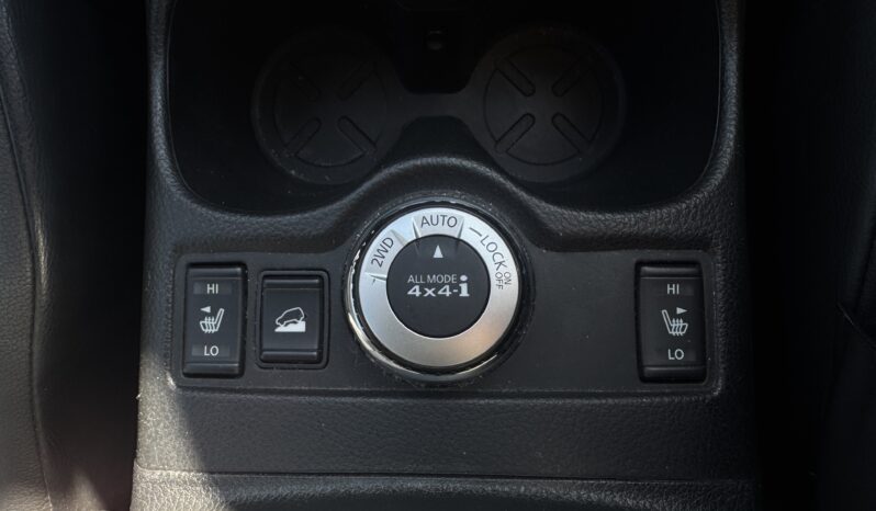 
2015 Nissan X-Trail full									