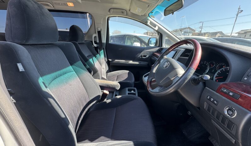 
2009 Toyota Vellfire full									