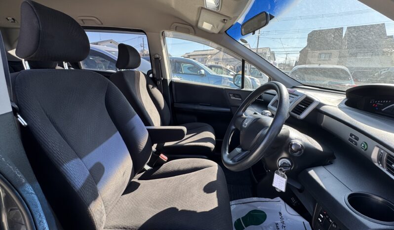 
2011 Honda Freed full									