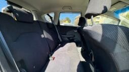 
2010 Honda Fit Hybrid full									