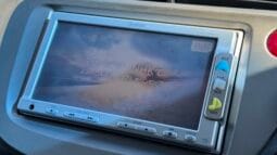 
2010 Honda Fit Hybrid full									