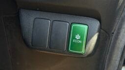 
2010 Honda Fit Hybrid full									