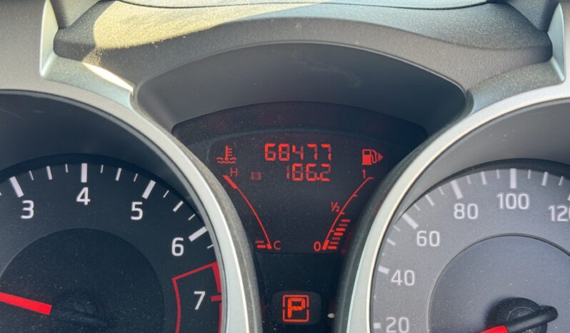 
2010 Nissan Juke full									