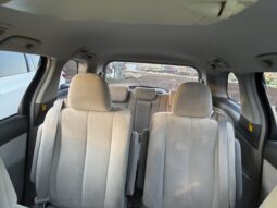 
2007 Toyota Estima full									
