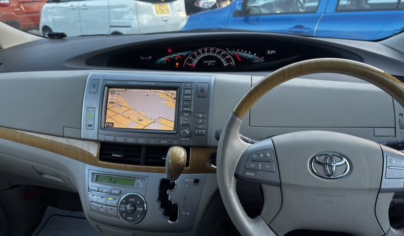 
2007 Toyota Estima full									