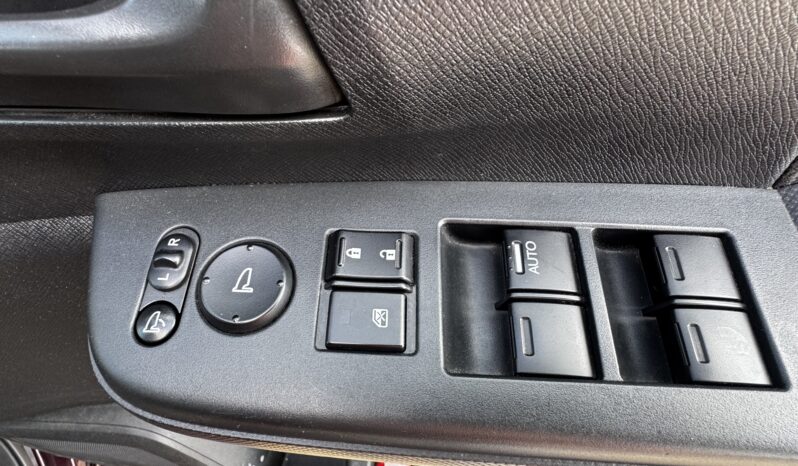 
2010 Honda StepWgn Spada full									