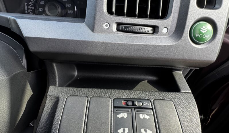 
2010 Honda StepWgn Spada full									