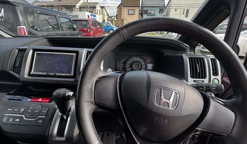 
2010 Honda StepWgn Spada full									