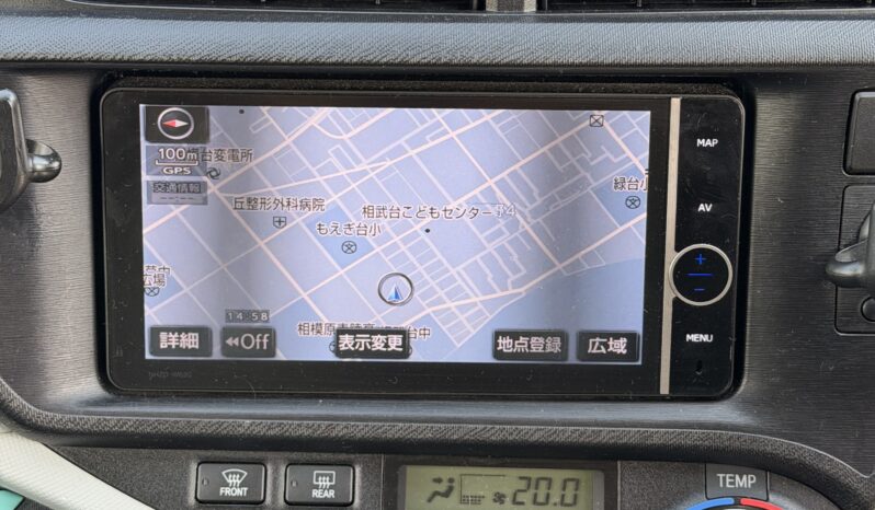 
2013 Toyota Aqua Hybrid full									